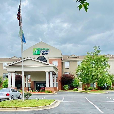 Holiday Inn Express & Suites Reidsville By Ihg Exterior photo