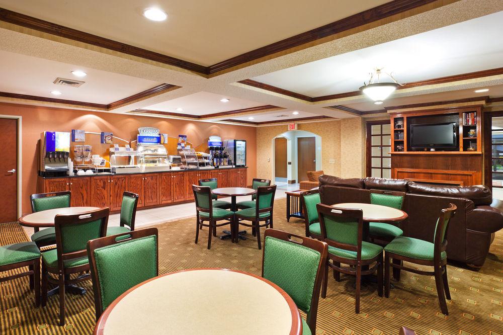 Holiday Inn Express & Suites Reidsville By Ihg Exterior photo