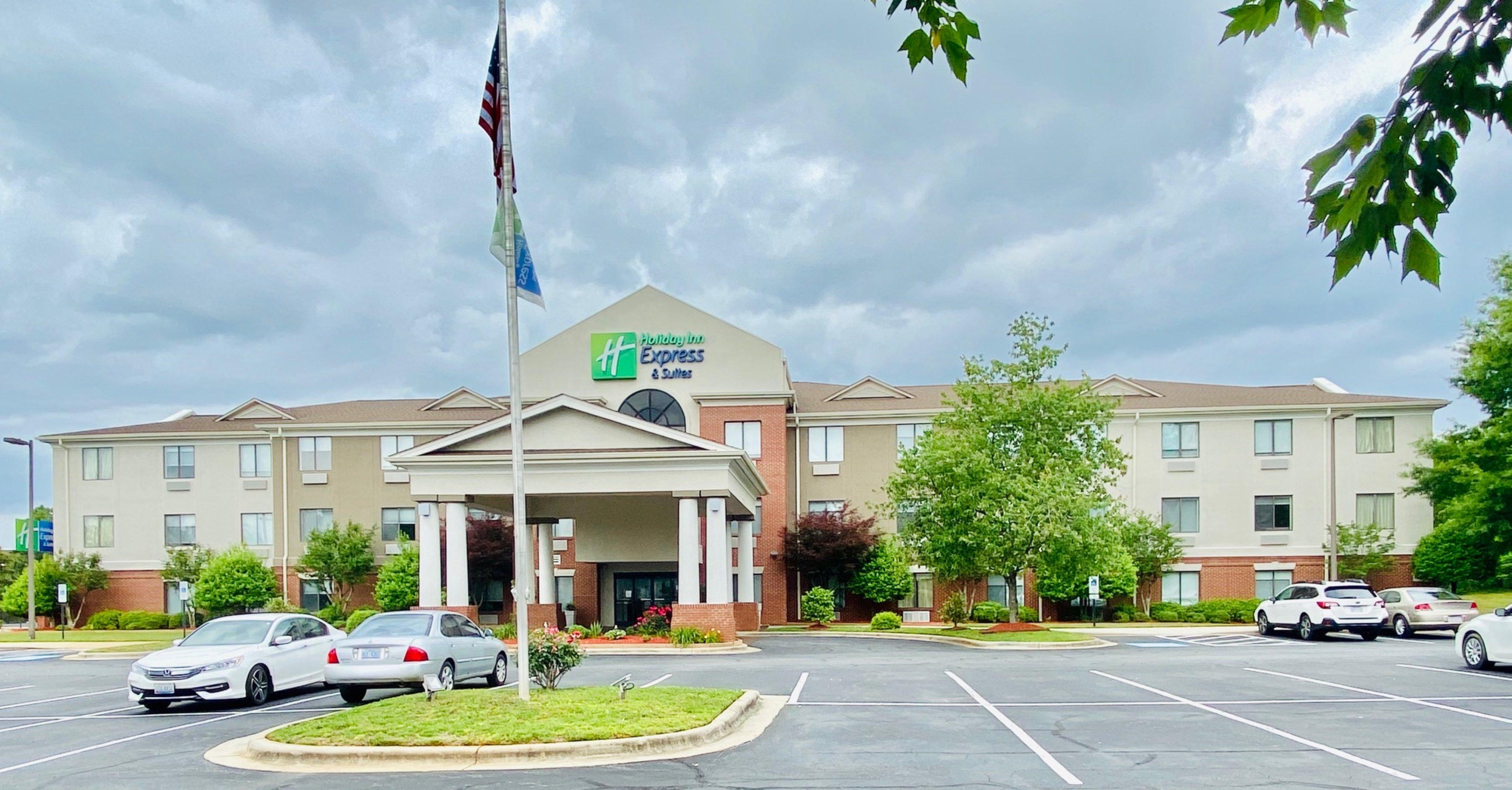 Holiday Inn Express & Suites Reidsville By Ihg Exterior photo
