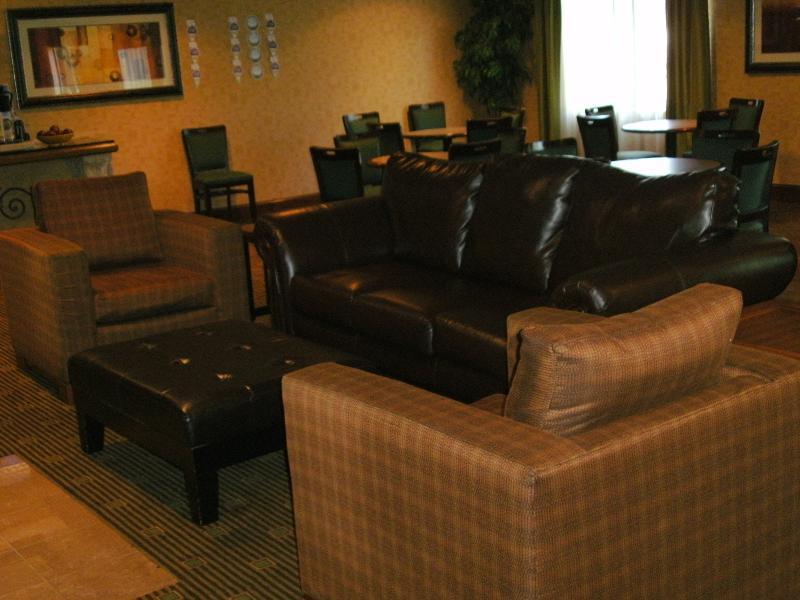 Holiday Inn Express & Suites Reidsville By Ihg Exterior photo